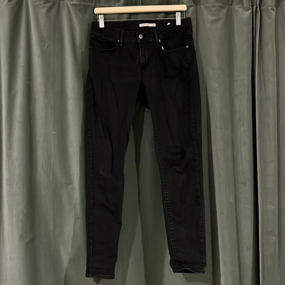 Levi’s Black Curvy Skinny Jean | Size 30